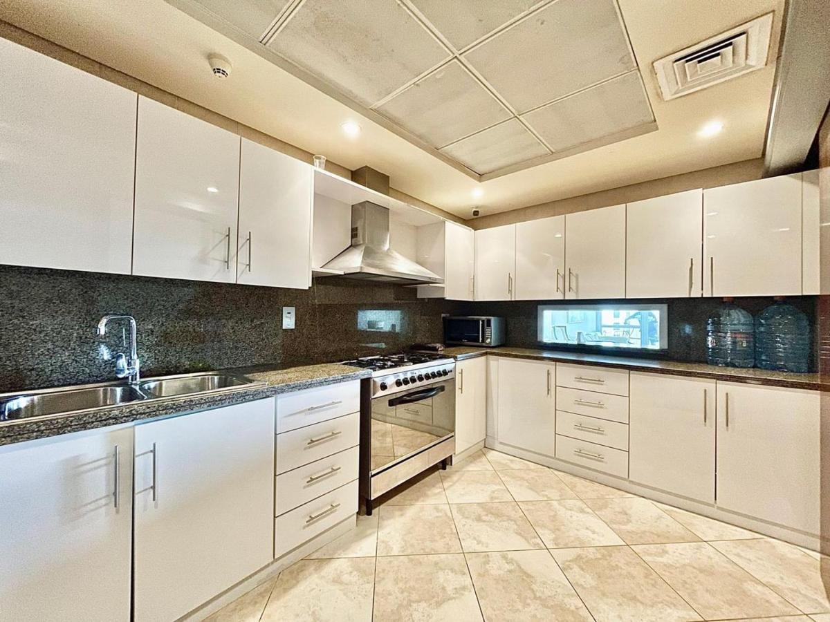Ar Holiday Home Jbr Dubaï Extérieur photo